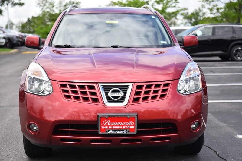 Nissan Rogue Vehicle Image 04