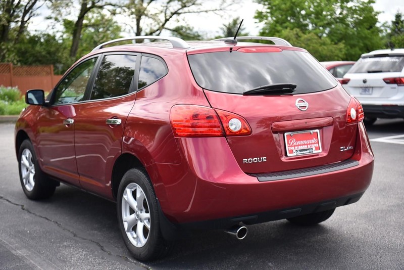 Nissan Rogue Vehicle Image 07