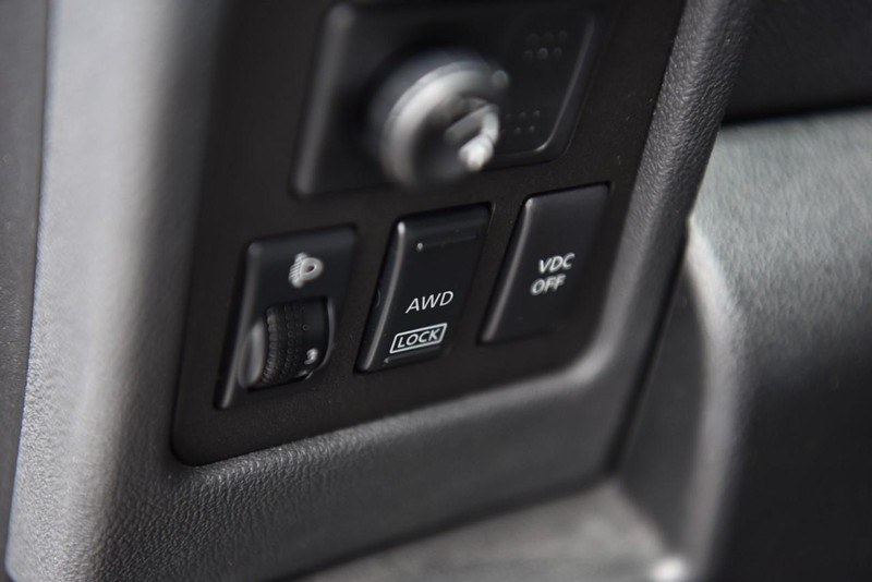 Nissan Rogue Vehicle Image 15