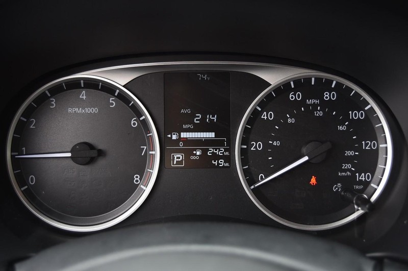 Nissan Kicks Play Vehicle Image 12