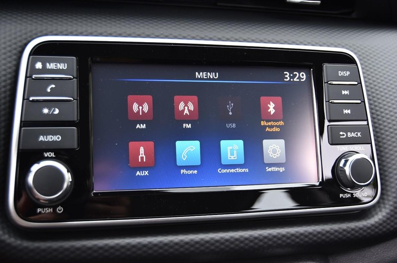 Nissan Kicks Play Vehicle Image 14