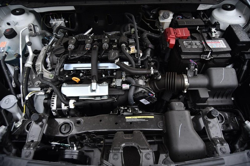 Nissan Kicks Play Vehicle Image 24