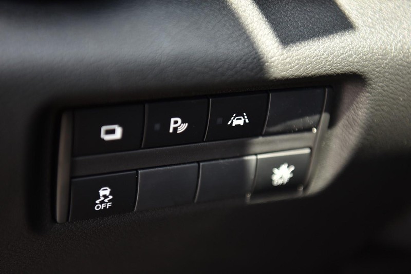 Nissan Versa Vehicle Image 10