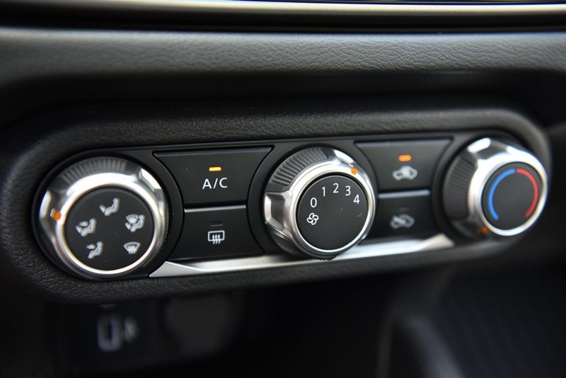 Nissan Versa Vehicle Image 14
