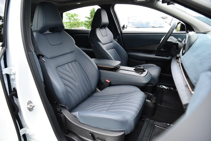 Nissan ARIYA Vehicle Image 25