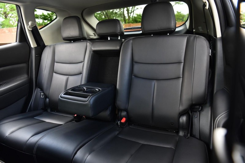 Nissan Murano Vehicle Image 22