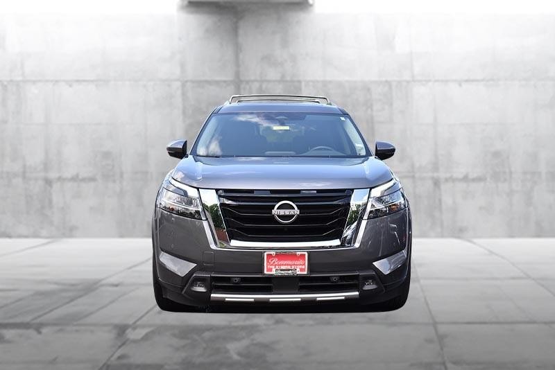 Nissan Pathfinder Vehicle Image 04