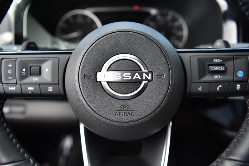 Nissan Pathfinder Vehicle Image 21