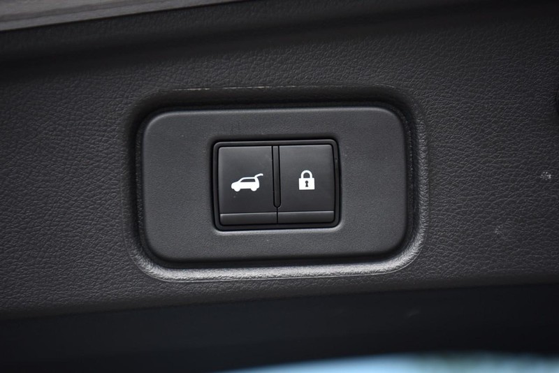 Nissan Pathfinder Vehicle Image 30