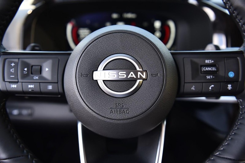 Nissan Pathfinder Vehicle Image 22