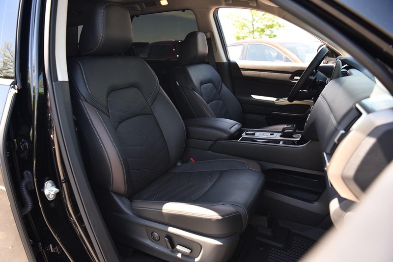 Nissan Pathfinder Vehicle Image 24