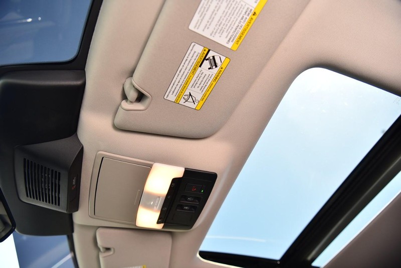 Nissan Pathfinder Vehicle Image 25