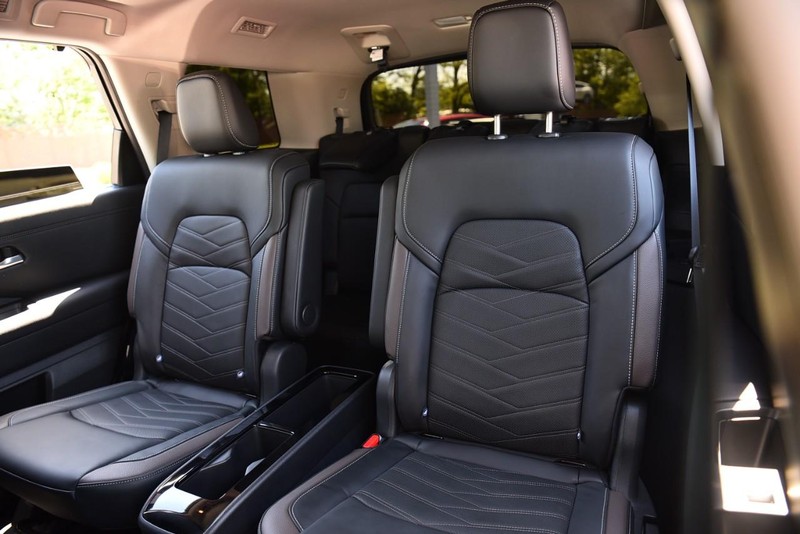 Nissan Pathfinder Vehicle Image 26