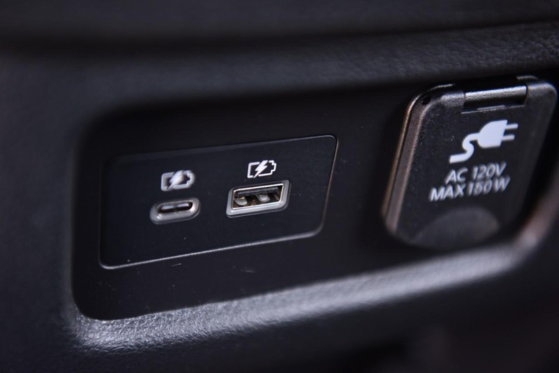 Nissan Pathfinder Vehicle Image 28
