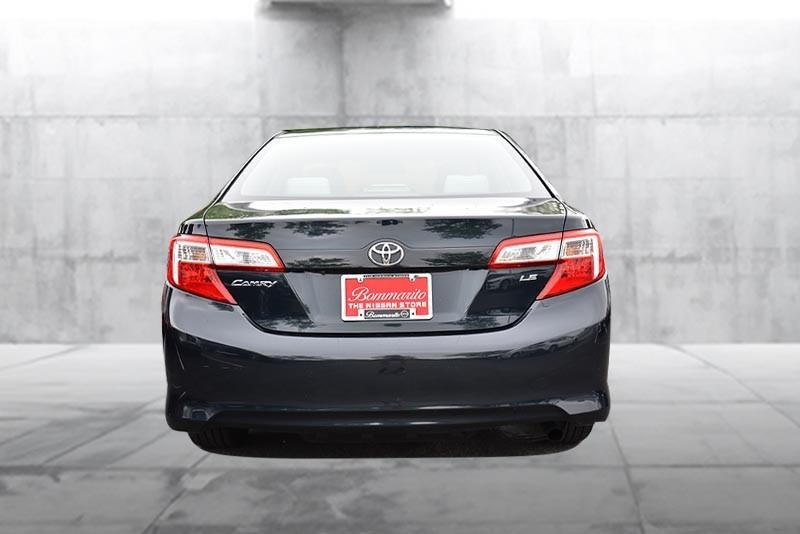 Toyota Camry Vehicle Image 06