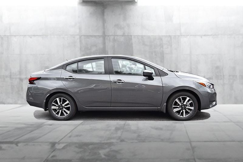 Nissan Versa Vehicle Image 05