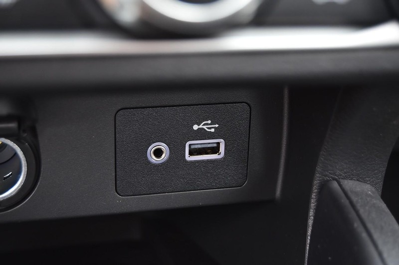 Nissan Versa Vehicle Image 15