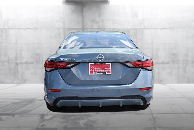 Nissan Sentra Vehicle Image 06