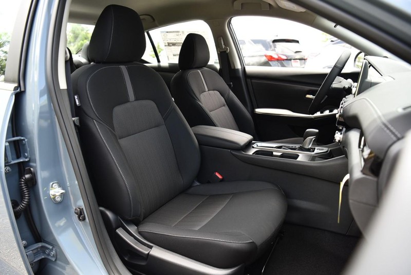 Nissan Sentra Vehicle Image 20