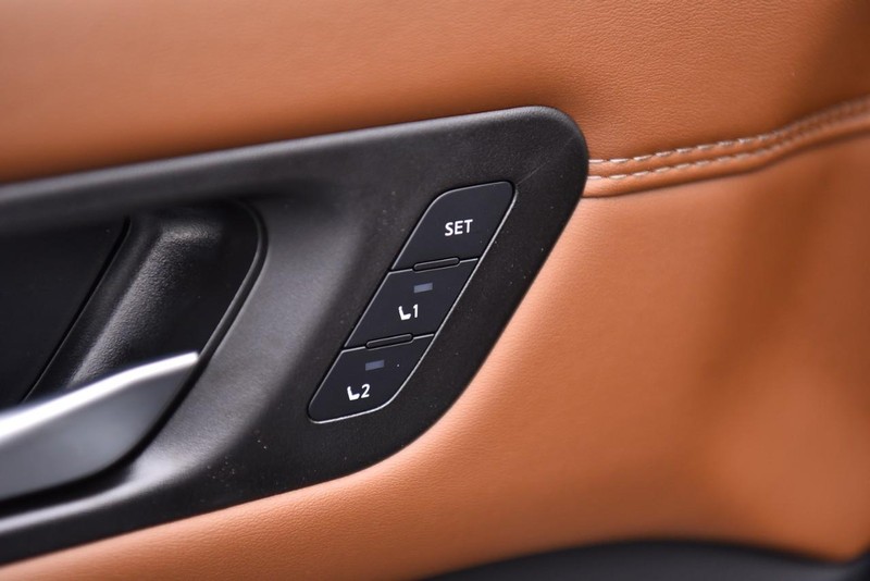 Nissan Pathfinder Vehicle Image 10