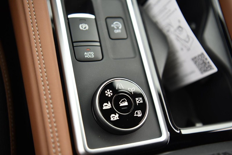 Nissan Pathfinder Vehicle Image 21