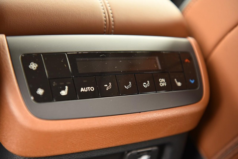 Nissan Pathfinder Vehicle Image 27