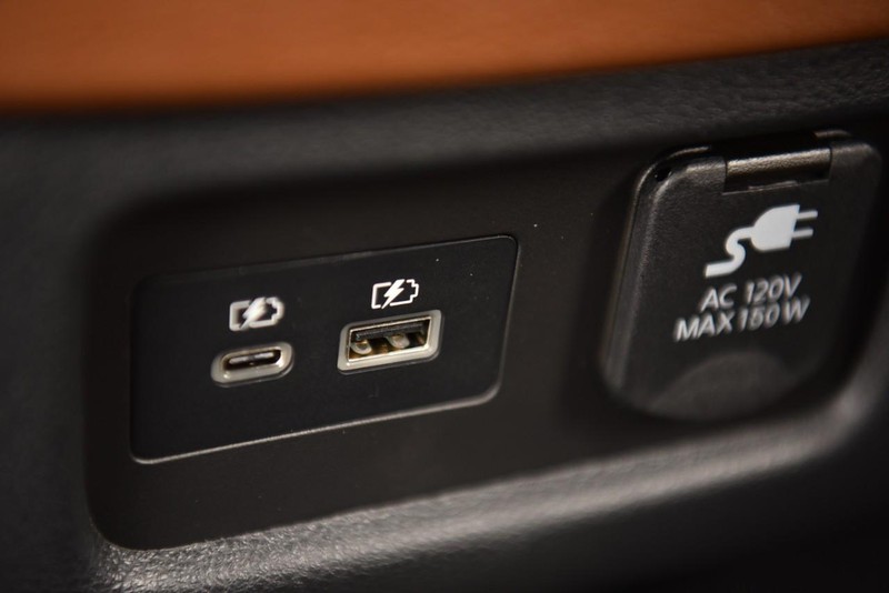 Nissan Pathfinder Vehicle Image 28