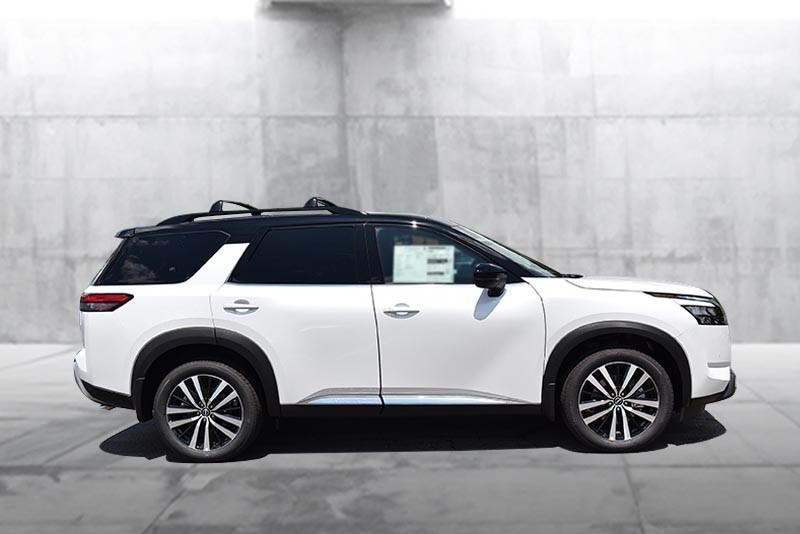 Nissan Pathfinder Vehicle Image 05