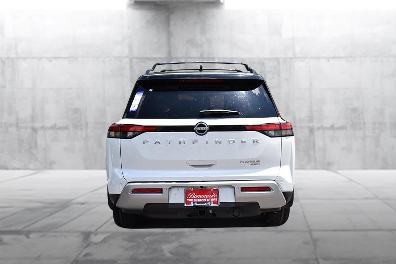 Nissan Pathfinder Vehicle Image 06