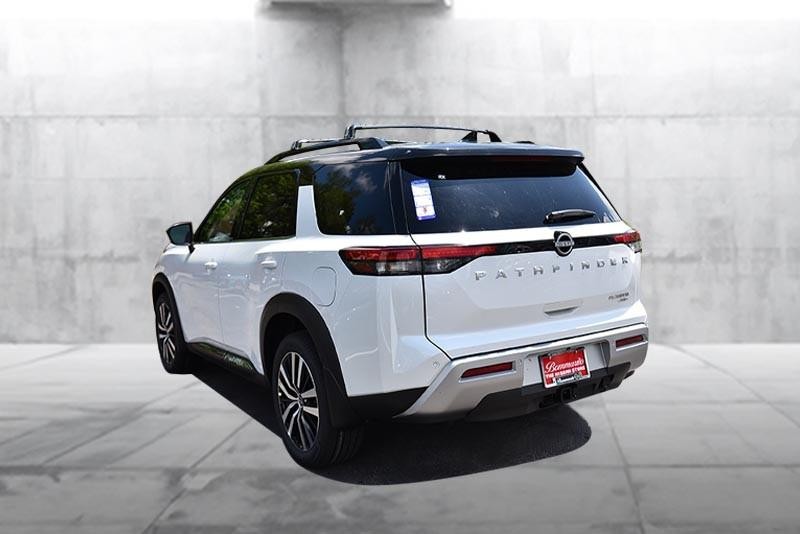 Nissan Pathfinder Vehicle Image 07