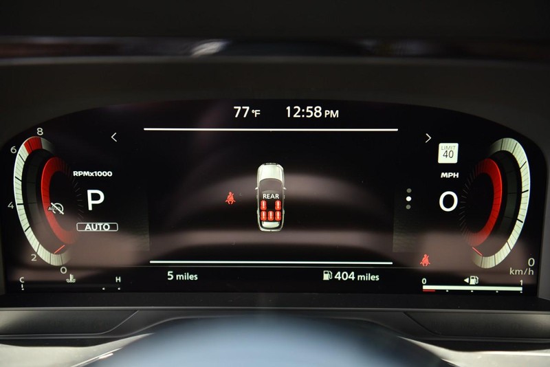 Nissan Pathfinder Vehicle Image 13