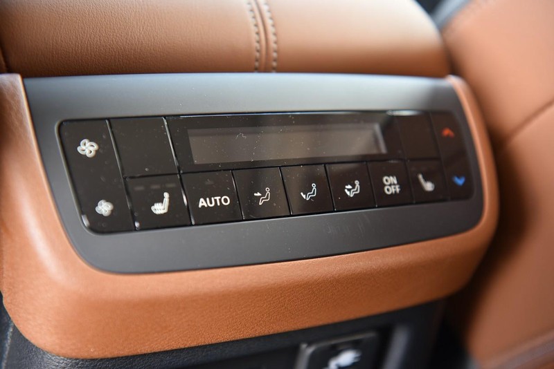 Nissan Pathfinder Vehicle Image 27