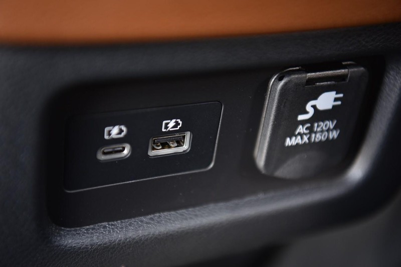 Nissan Pathfinder Vehicle Image 28