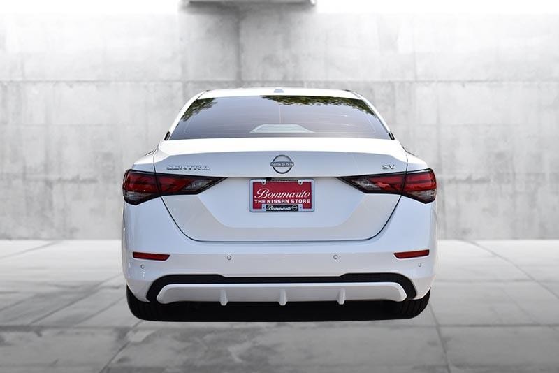 Nissan Sentra Vehicle Image 06