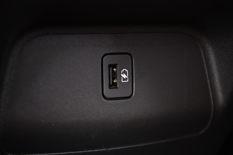 Nissan Sentra Vehicle Image 25