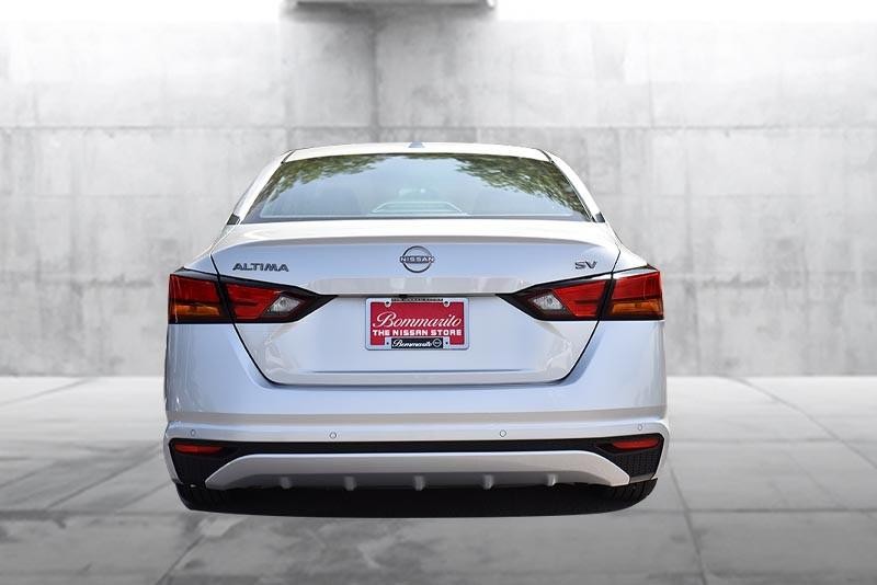 Nissan Altima Vehicle Image 06