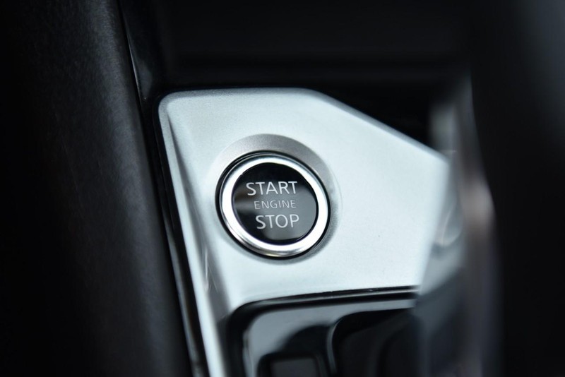 Nissan Altima Vehicle Image 17