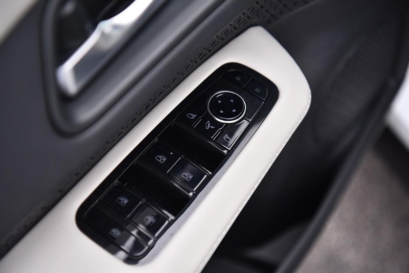 Nissan ARIYA Vehicle Image 09