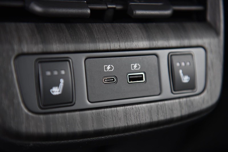 Nissan ARIYA Vehicle Image 30