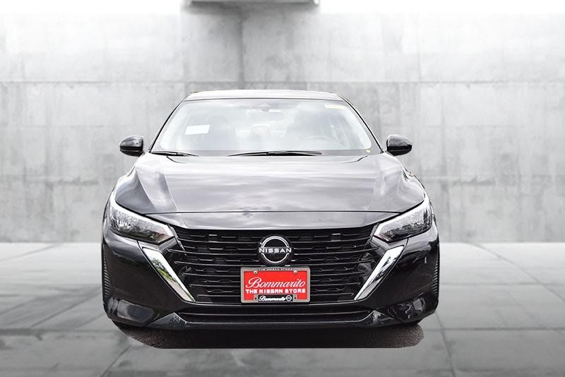 Nissan Sentra Vehicle Image 04
