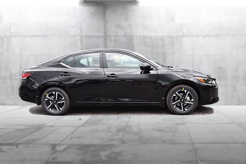 Nissan Sentra Vehicle Image 05