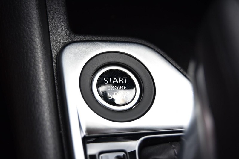 Nissan Sentra Vehicle Image 17