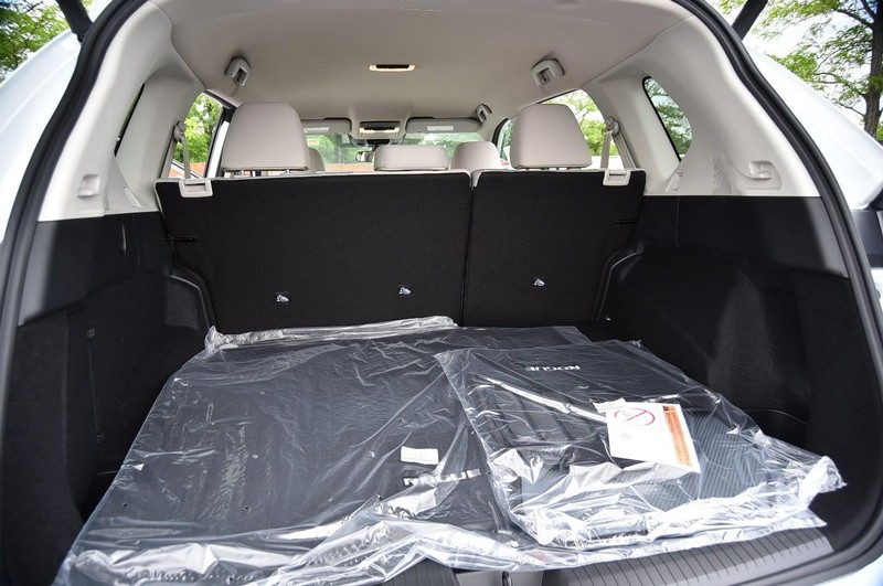 Nissan Rogue Vehicle Image 24