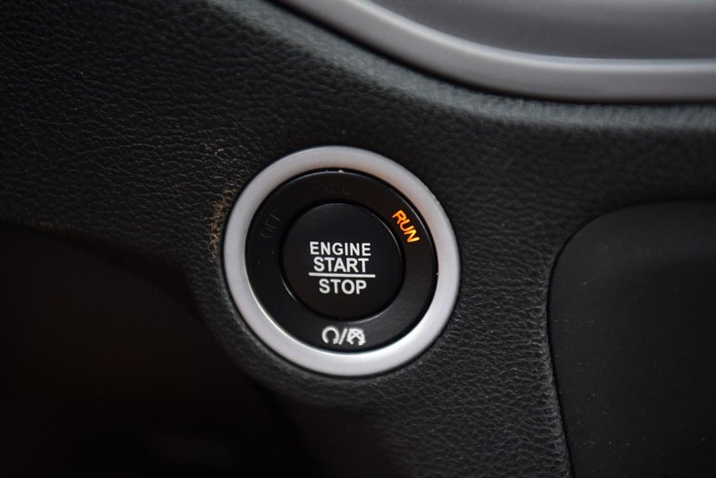 Dodge Charger Vehicle Image 16