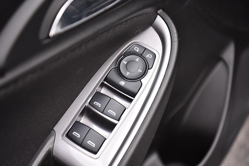 Chevrolet Malibu Vehicle Image 09