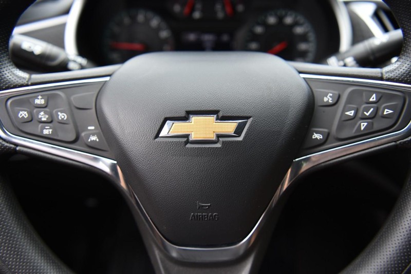 Chevrolet Malibu Vehicle Image 17