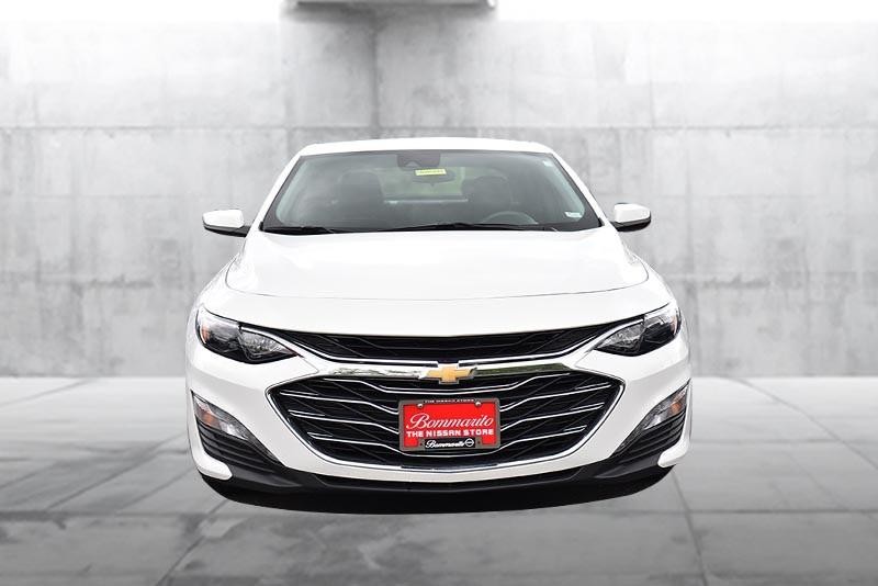 Chevrolet Malibu Vehicle Image 04