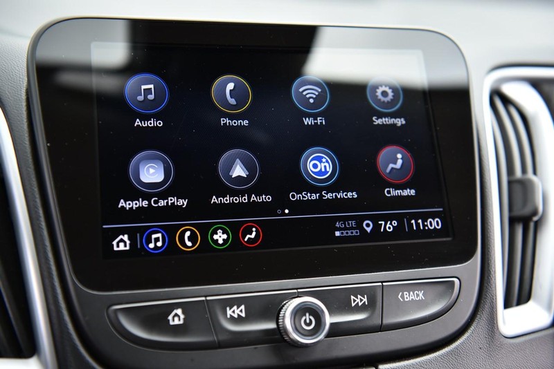 Chevrolet Malibu Vehicle Image 13