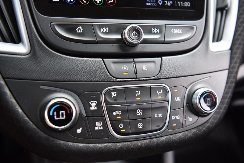 Chevrolet Malibu Vehicle Image 14
