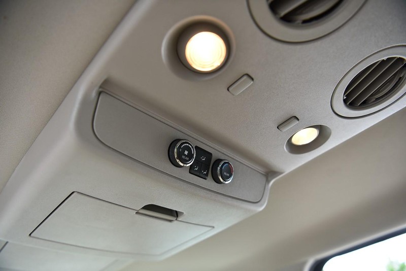 Nissan Armada Vehicle Image 26